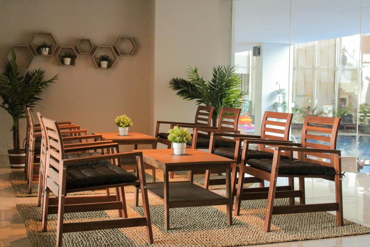 Hotel Sunerra Antero Jababeka 4*